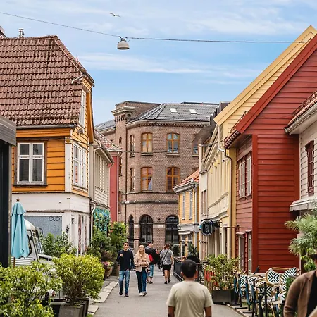Apartment Dinbnb I Cobblestone Streets 350m From Bryggen & Floybanen!