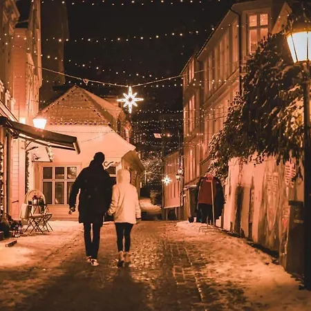 Lägenhet Dinbnb I Cobblestone Streets 350m From Bryggen & Floybanen! Bergen